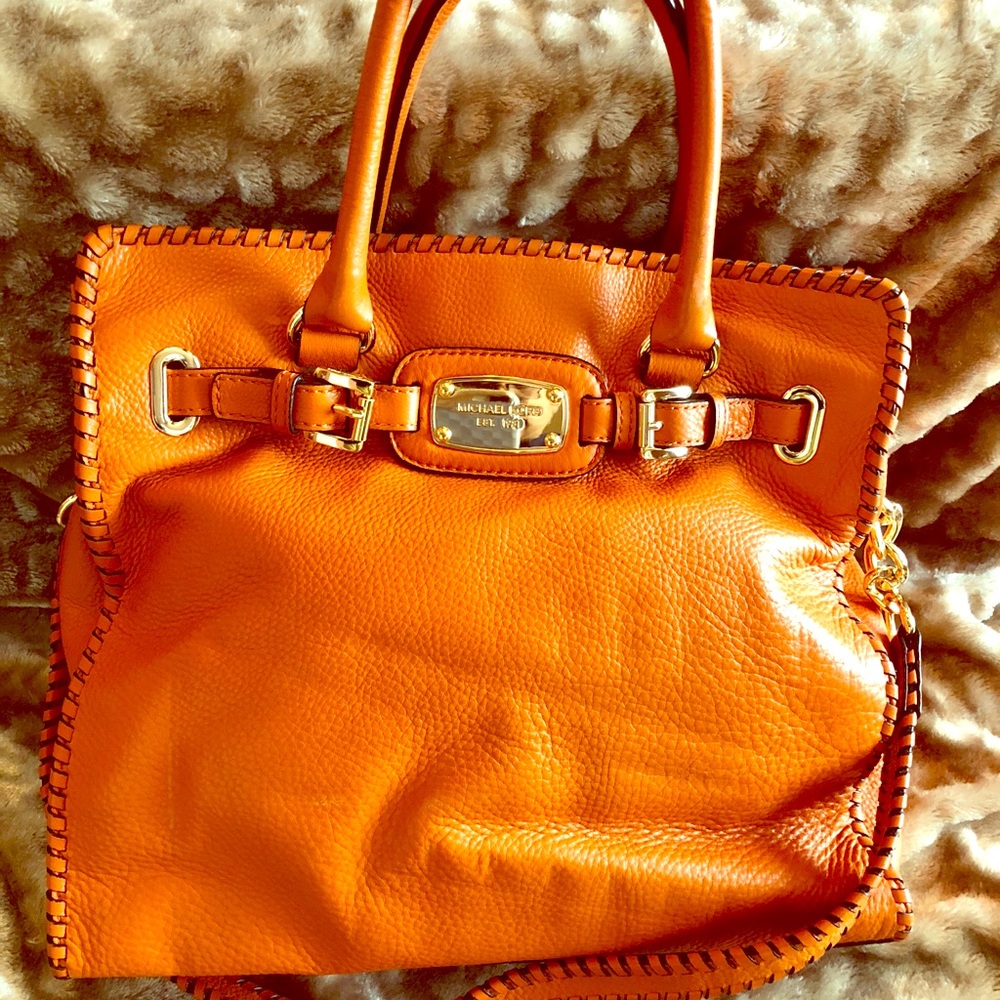 Michael Kors Hamilton Large 
Braided Leather